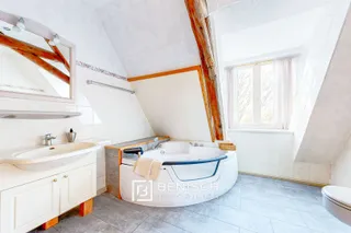 Charme, Geschichte und gepflegte Substanz - ein Rittergut für Liebhaber besonderer Orte – Badezimmer 3