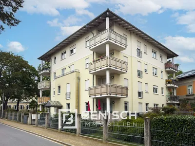 Großzügige helle Wohnung mit Balkon und Tiefgarage – verkauft in Radebeul