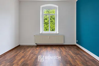 Wohnen auf 100 m² - Altbaucharme, hohe Decken und modernes Vollbad – Schlafzimmer