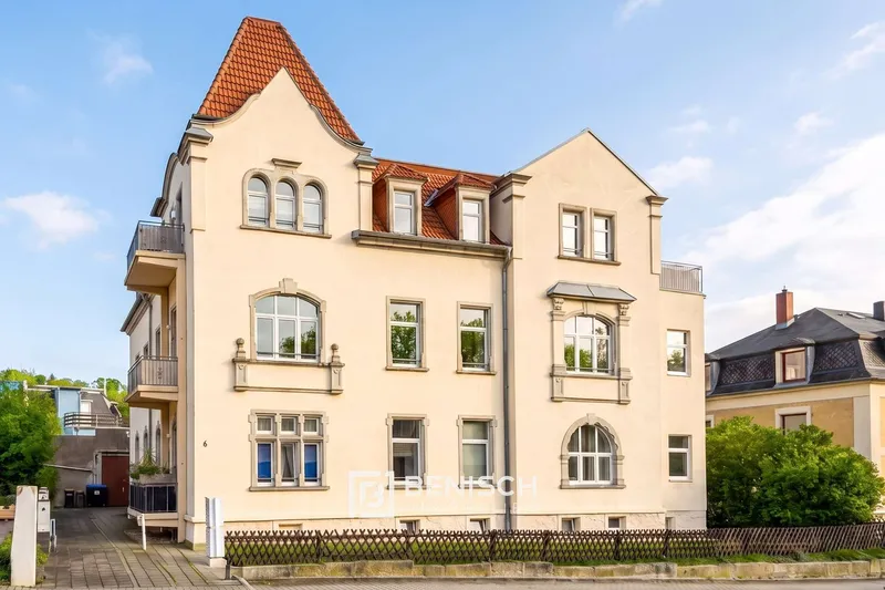 Lichtdurchfluteter Altbau - 2 Zimmer mit hohen Decken und großer Küche in ruhiger Lage – Wohnung in Freital