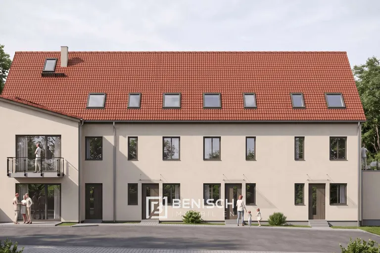 Das Flaggschiff des Hofs - fünf Zimmer auf drei Etagen, mit Wintergarten, Balkon und Garten – Außenansicht