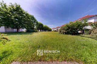 Sofort bezugsfreie 2-Zimmer-Wohnung mit Terrasse & Tiefgarage in Dresden – Blick von der Terrasse