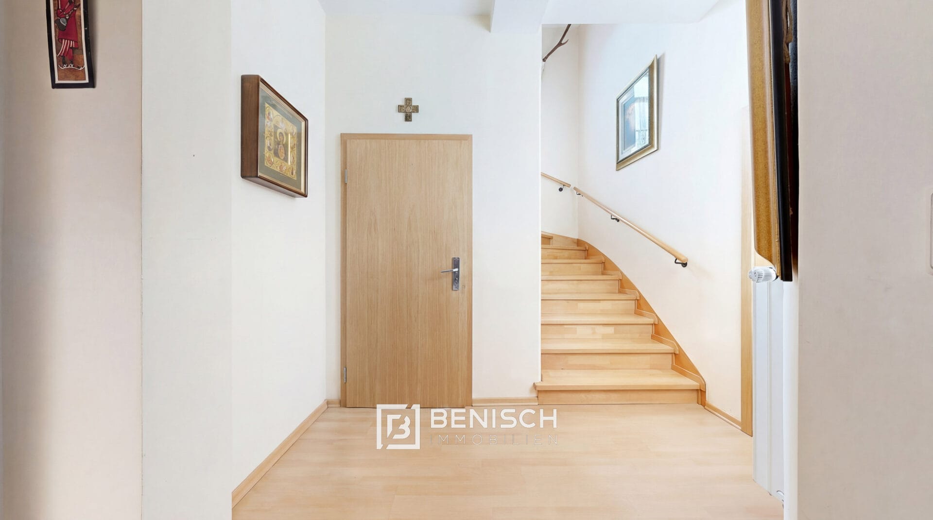 Flur mit Aufgang